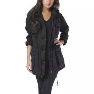 4/$50 ✨✨ Buffalo black anorak jacket